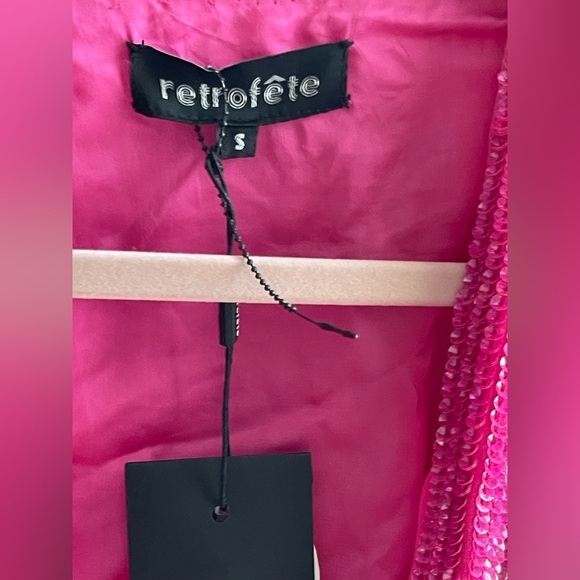 NWT Retrofête Hot Pink GABRIELLE SEQUIN ROBE - Picture 5 of 15